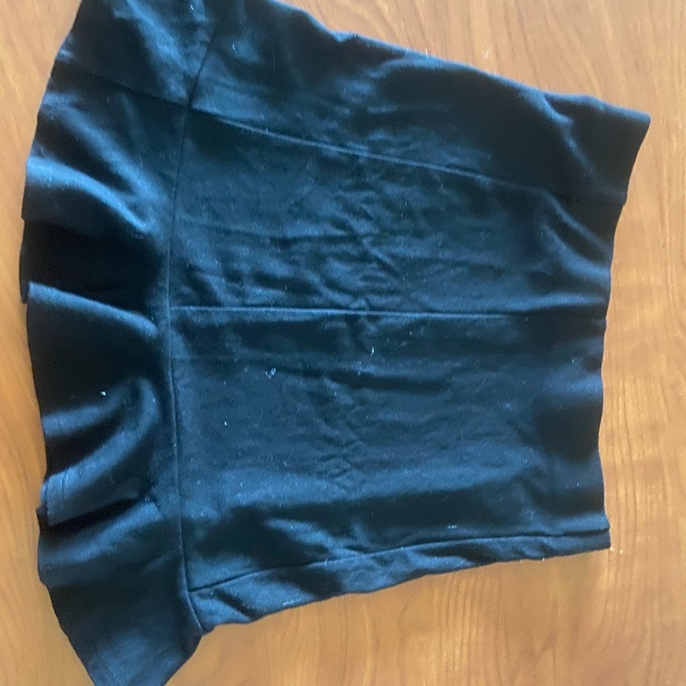 Black body con peplum mini skirt